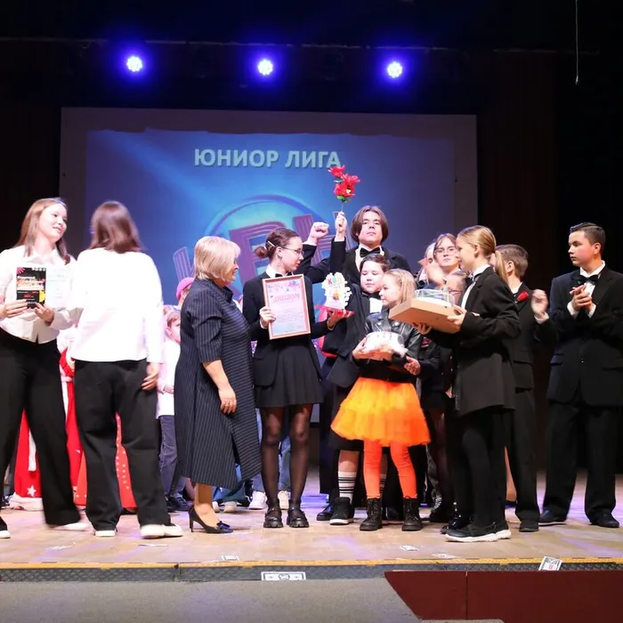 ​ &nbsp;КВН "Новогодний бум"  ​